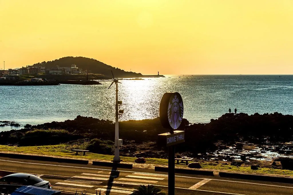 Hotel White House Jeju